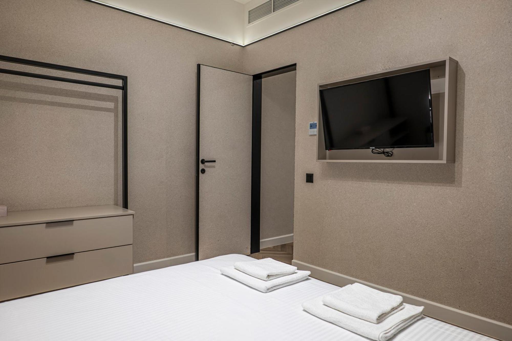 M Star Rooms, Private Parking, Sofia Top Center Luaran gambar