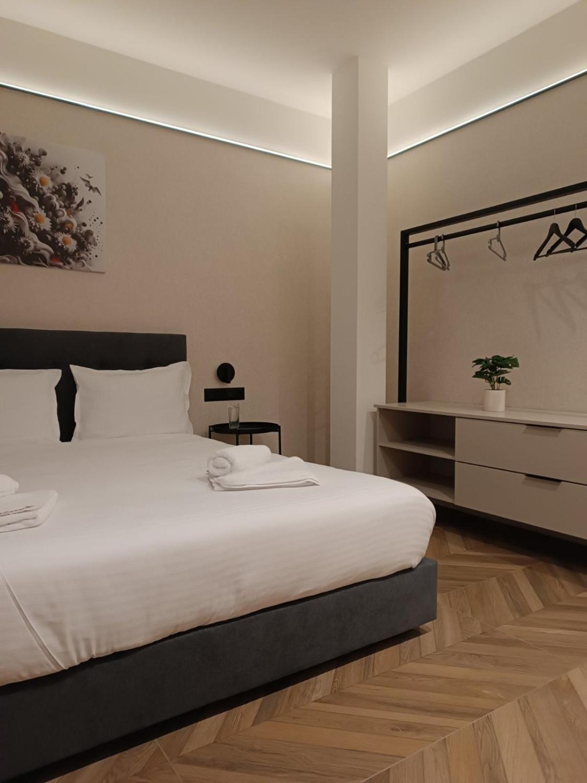 M Star Rooms, Private Parking, Sofia Top Center Luaran gambar
