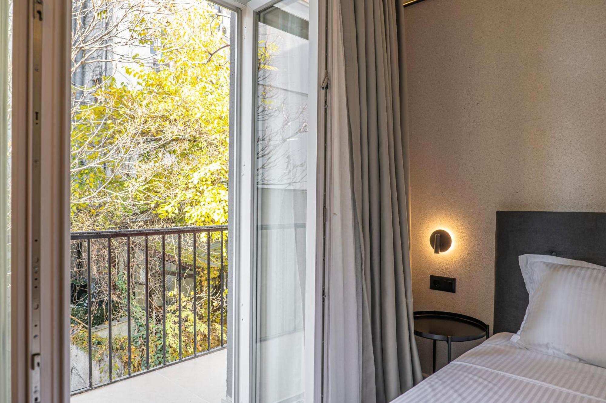 M Star Rooms, Private Parking, Sofia Top Center Luaran gambar